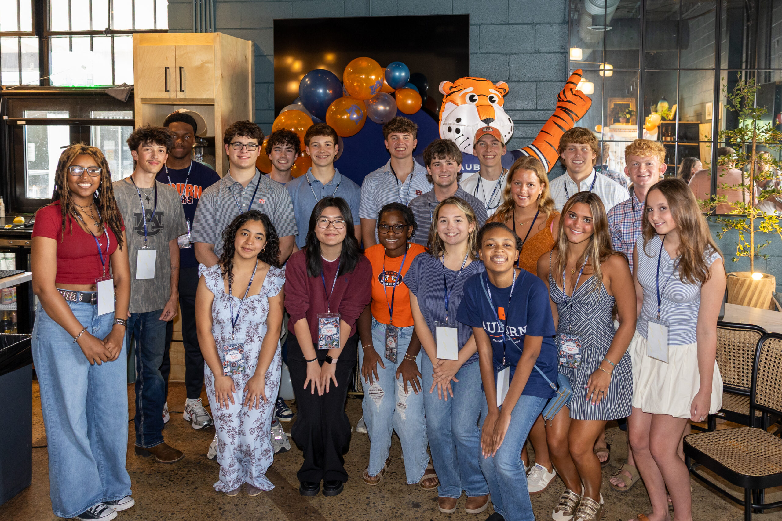 Incoming Auburn freshmen from the Birmingham area gather with Aubie at the GBAC Freshman Send Off